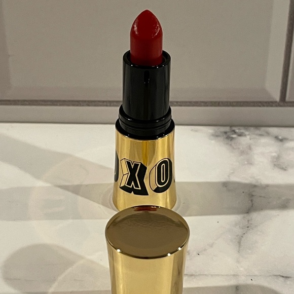 Buxom Full Bodied Lipstick - Picture 2 of 3